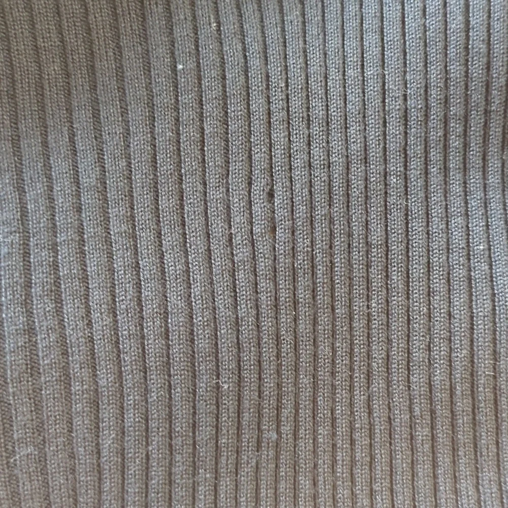 Cardigan - Picture 7 of 7